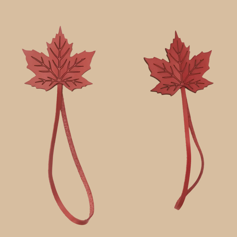 mapleleaf_keychain
