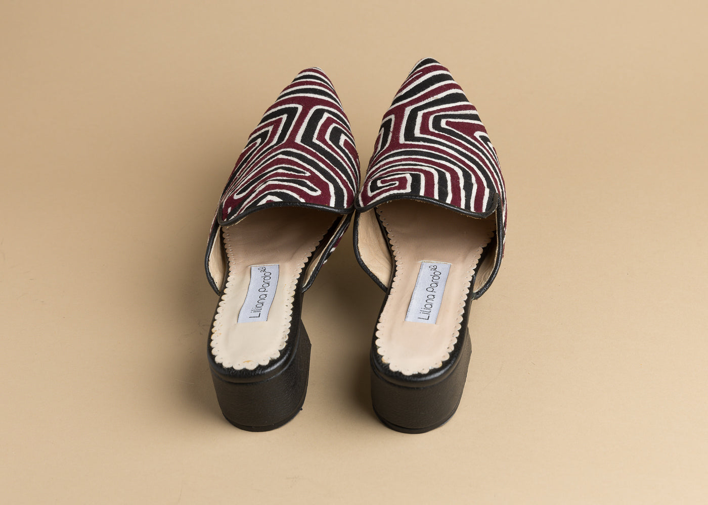 blackwhitewine_mola3