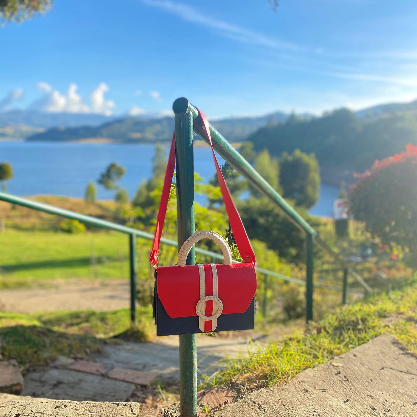 mary_handbag_lifestyle2