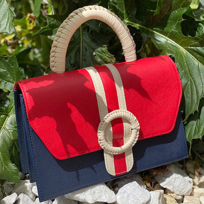 mary_handbag_lifestyle